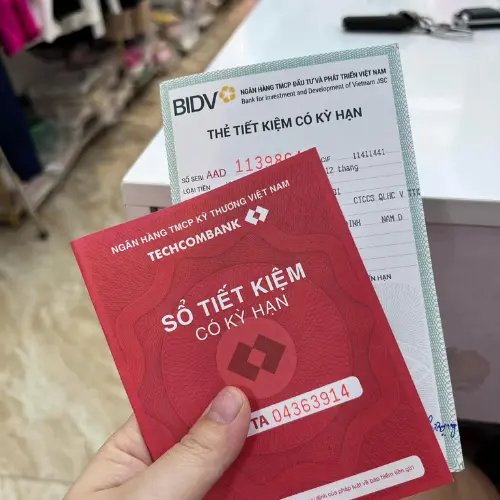 ảnh sổ tiết kiệm